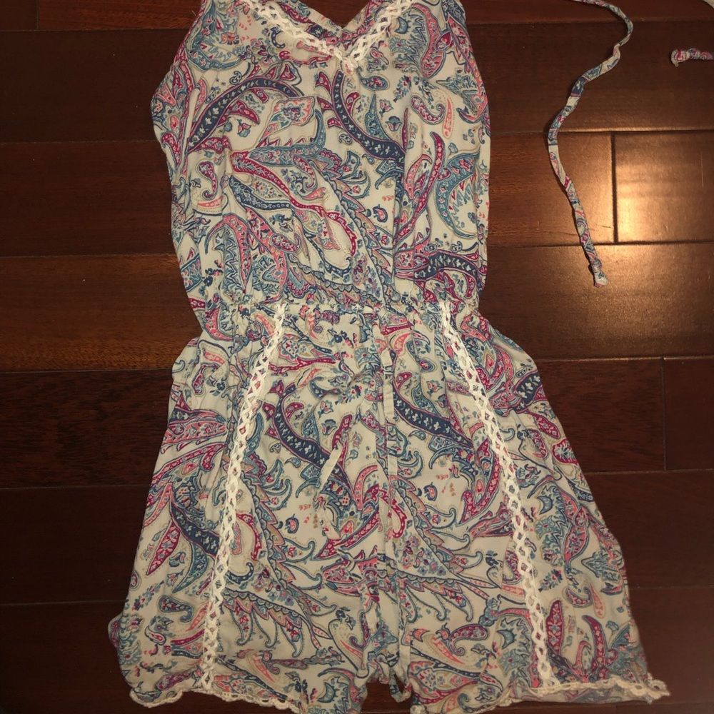 Hollister Romper (cute design)